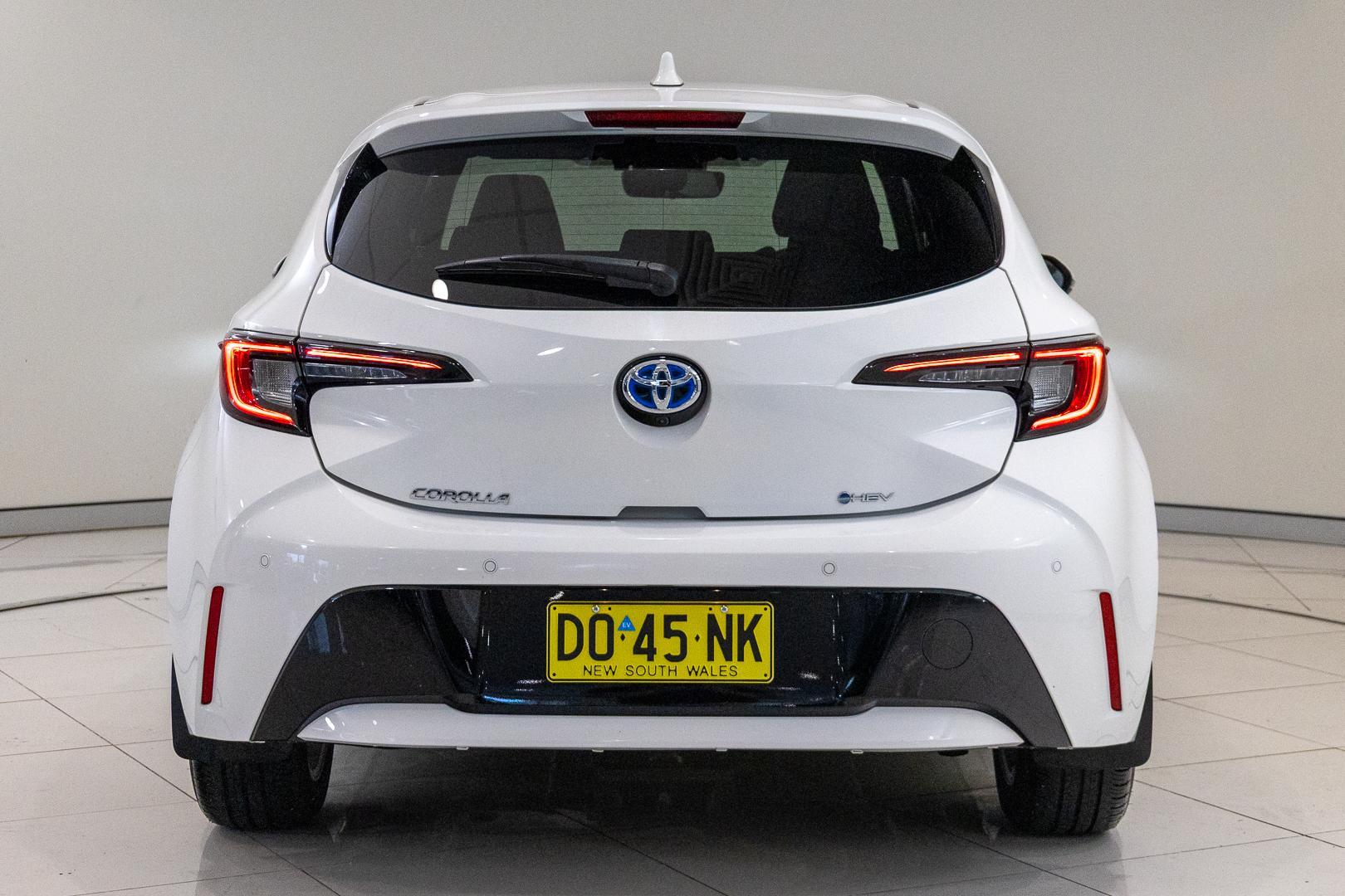 2025 Toyota Corolla SX in White