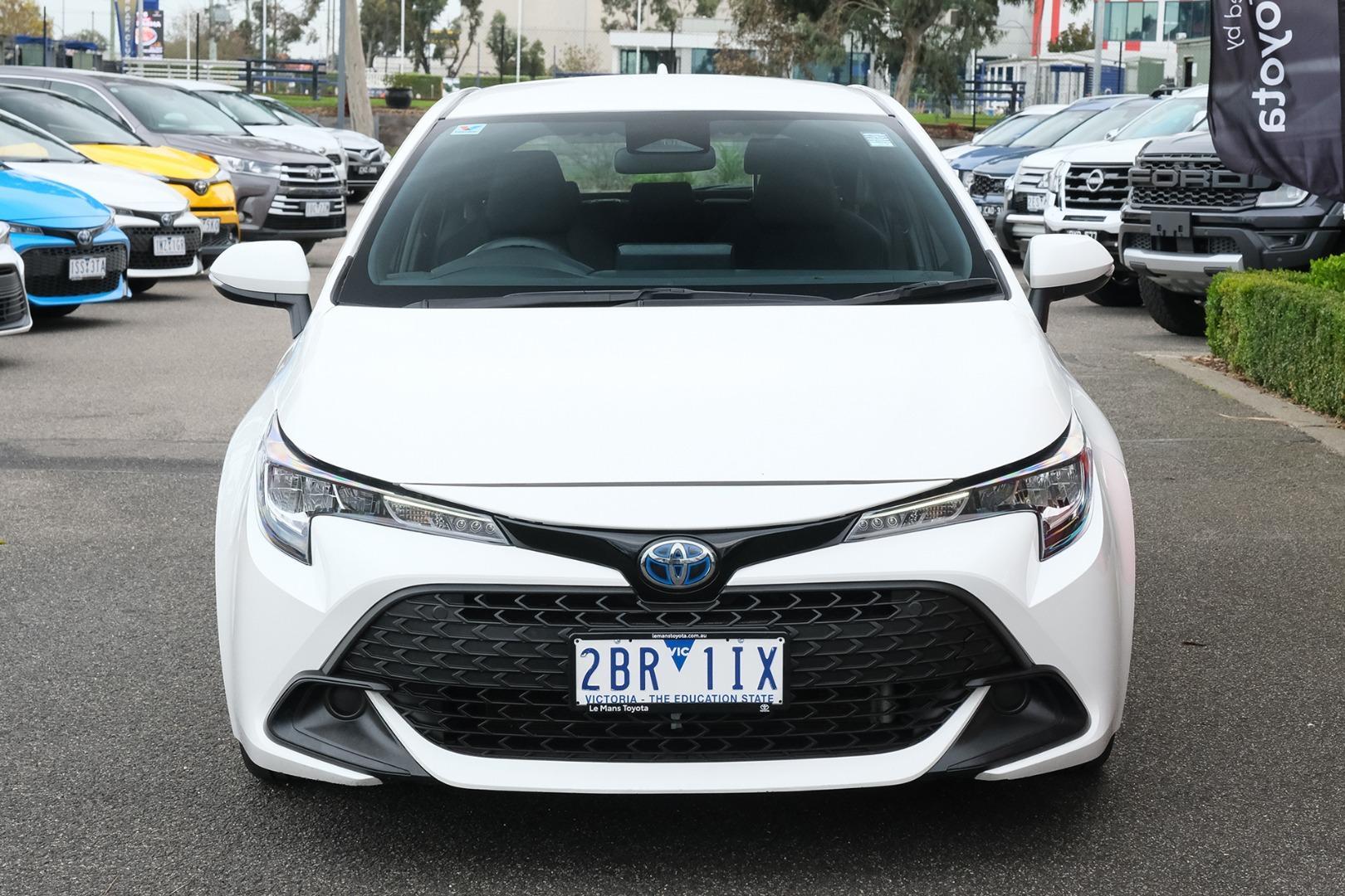 2022 Toyota Corolla Ascent Sport in White