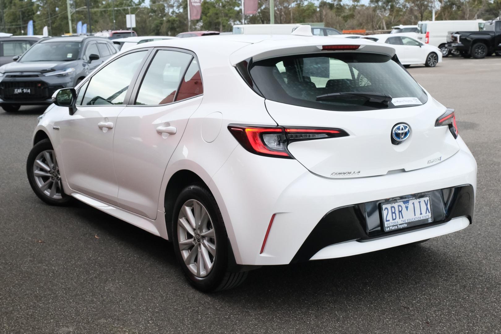 2022 Toyota Corolla Ascent Sport in White