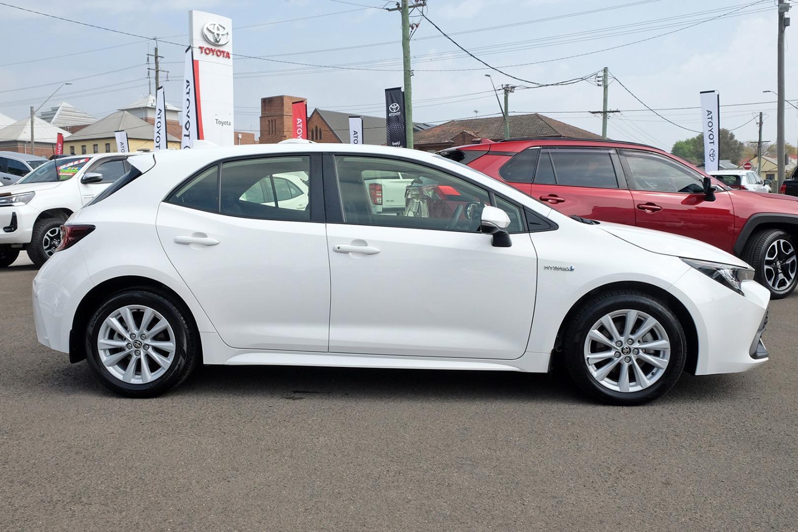 2023 Toyota Corolla Ascent Sport in White