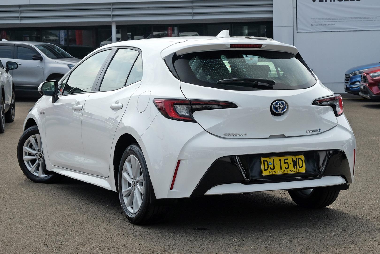 2023 Toyota Corolla Ascent Sport in White
