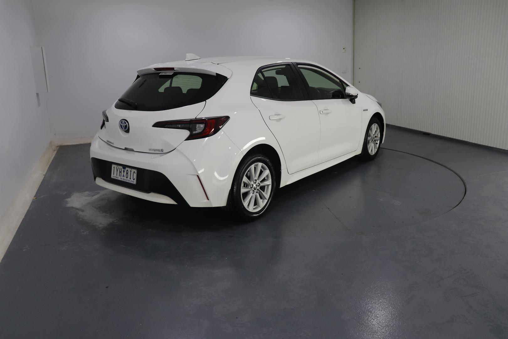 2023 Toyota Corolla Ascent Sport in White