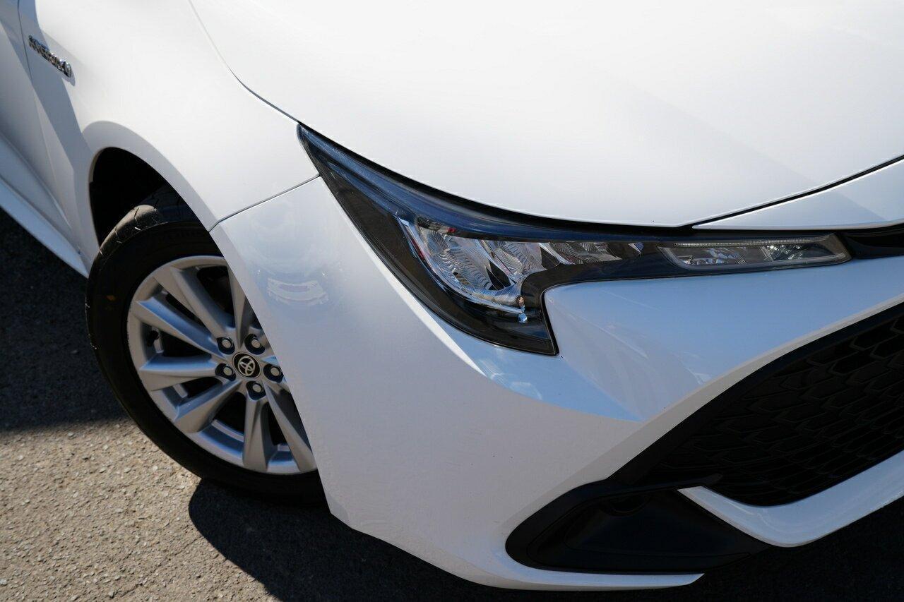 2023 Toyota Corolla Ascent Sport in White