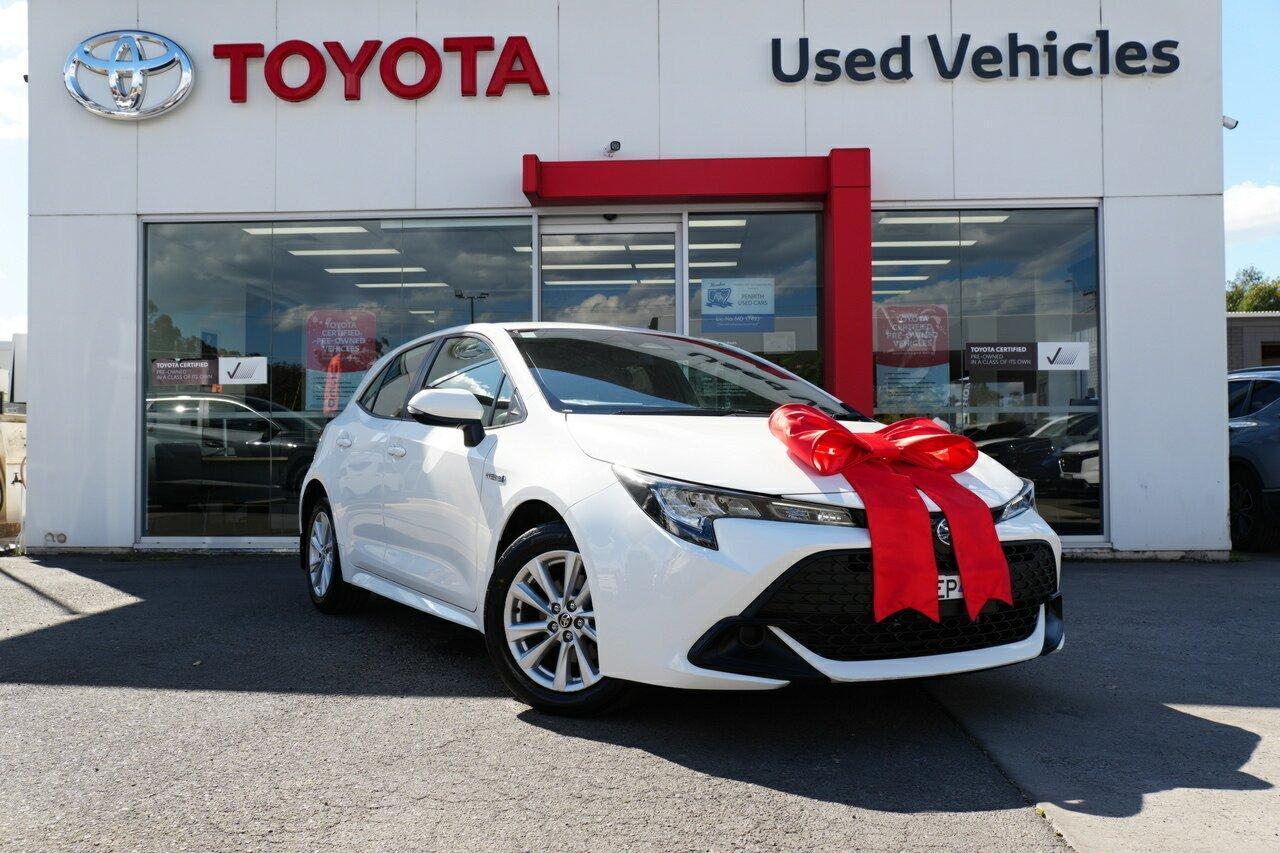 2023 Toyota Corolla Ascent Sport in White