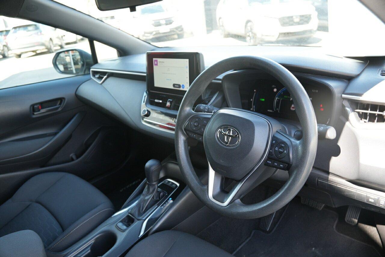2023 Toyota Corolla Ascent Sport in White
