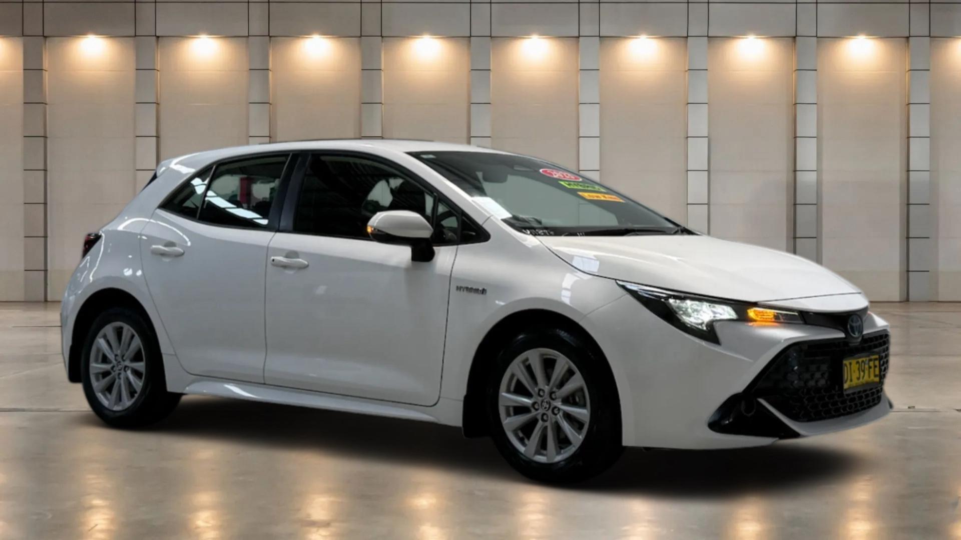 2023 Toyota Corolla Ascent Sport in White