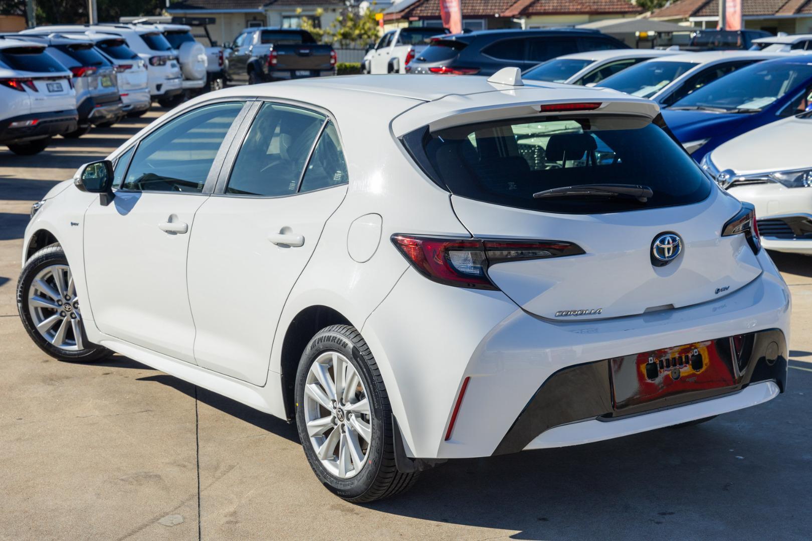 2024 Toyota Corolla Ascent Sport in White