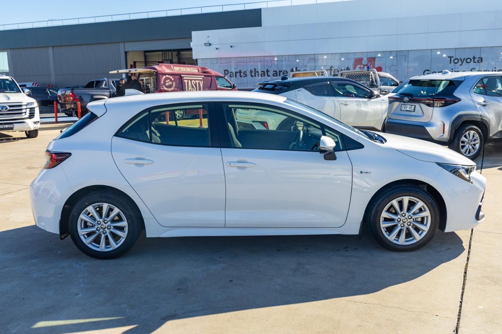 2024 Toyota Corolla Ascent Sport in White