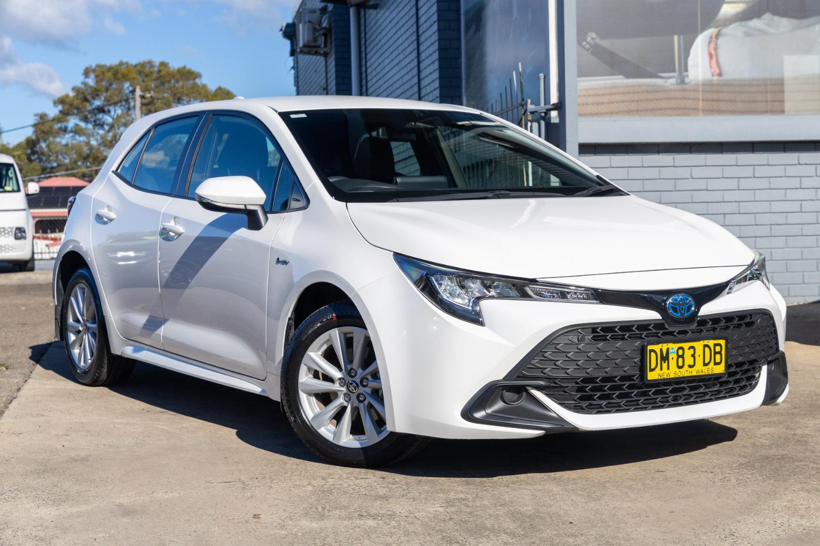 2024 Toyota Corolla Ascent Sport in White