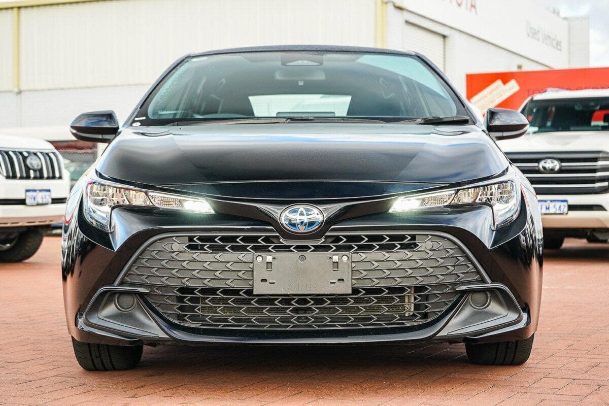 2024 Toyota Corolla Ascent Sport in Black
