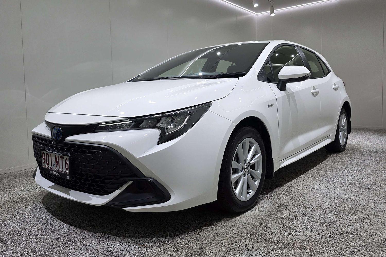2025 Toyota Corolla Ascent Sport in White