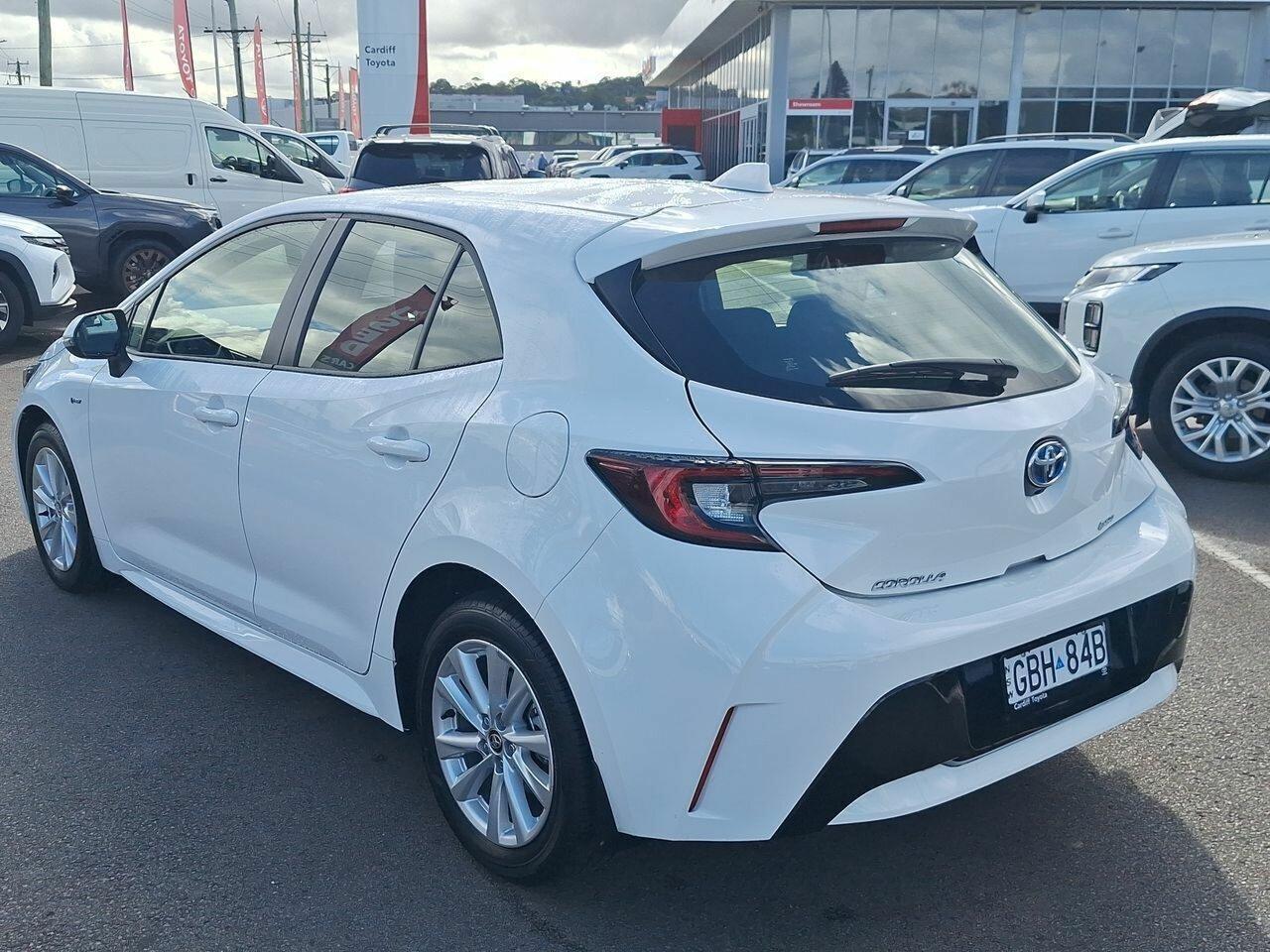 2025 Toyota Corolla Ascent Sport in White
