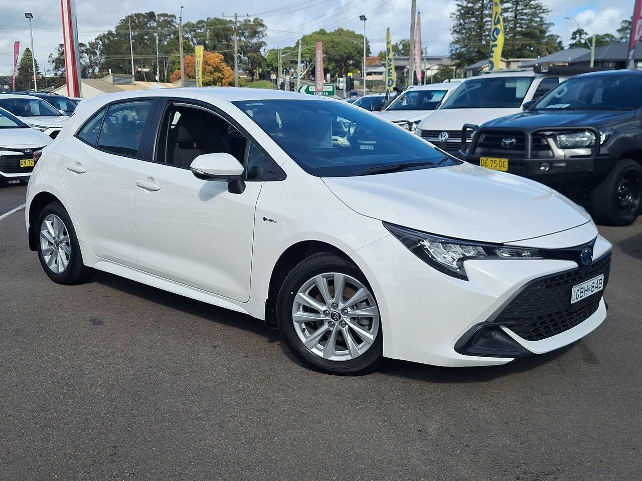 2025 Toyota Corolla Ascent Sport in White
