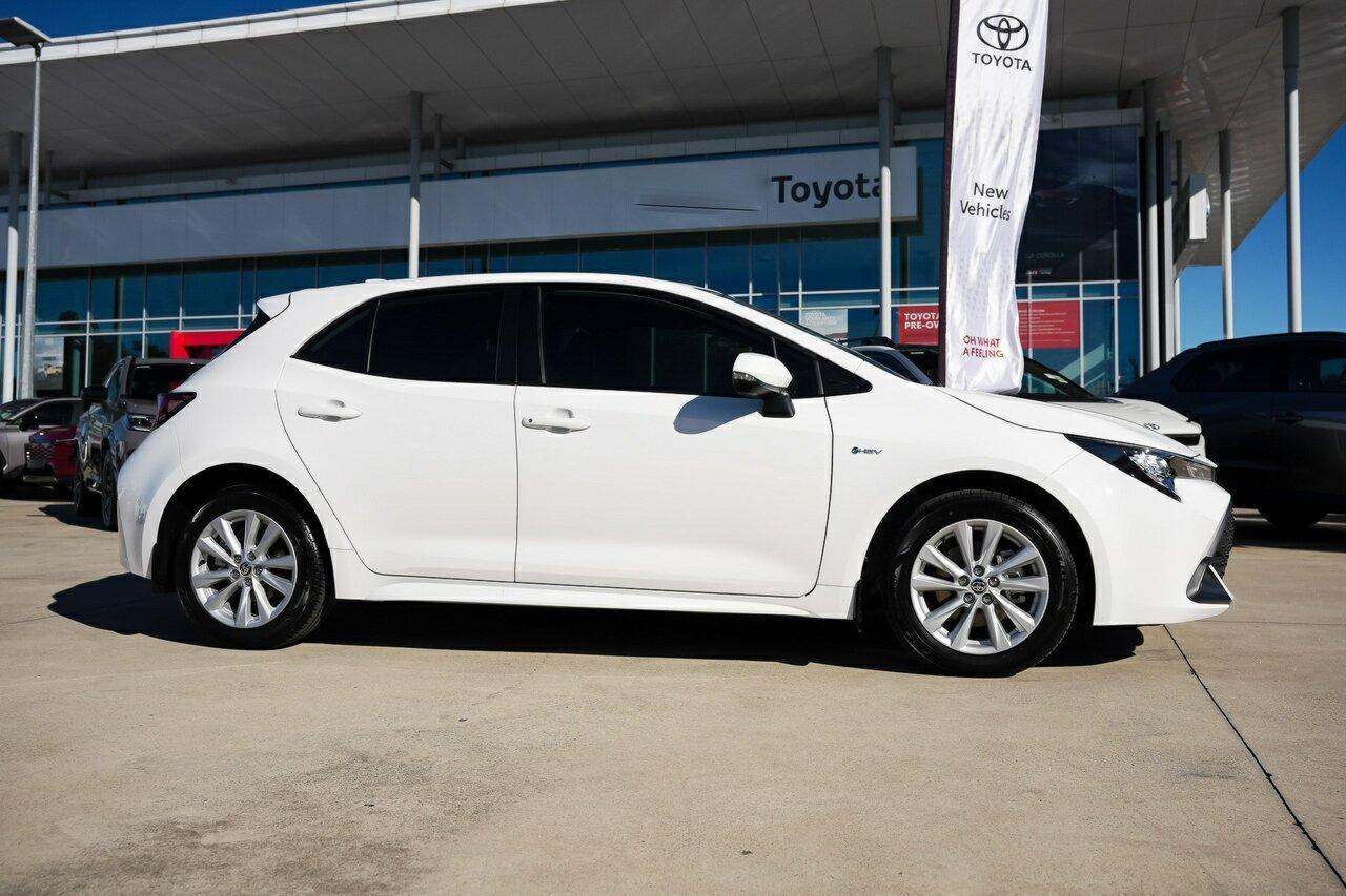 2025 Toyota Corolla Ascent Sport in White
