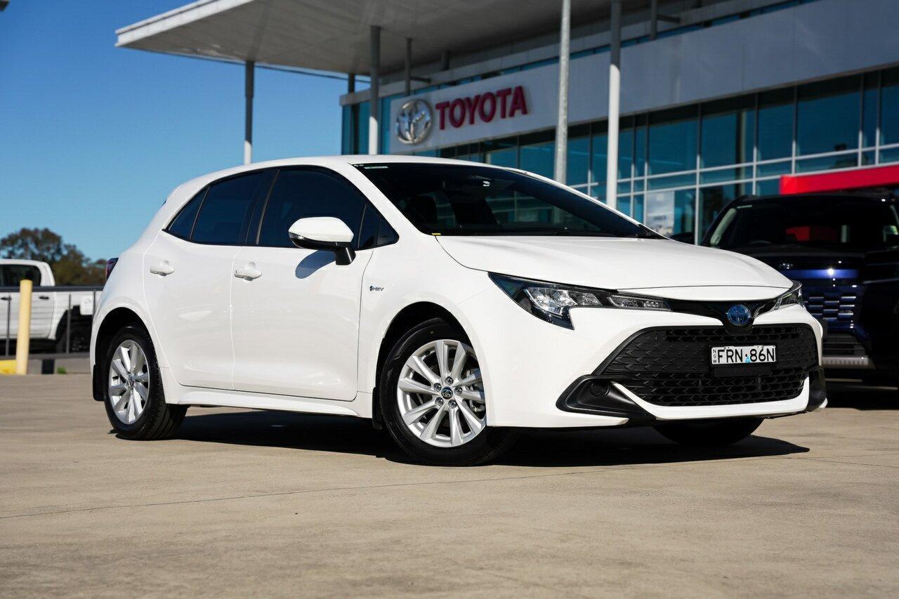 2025 Toyota Corolla Ascent Sport in White