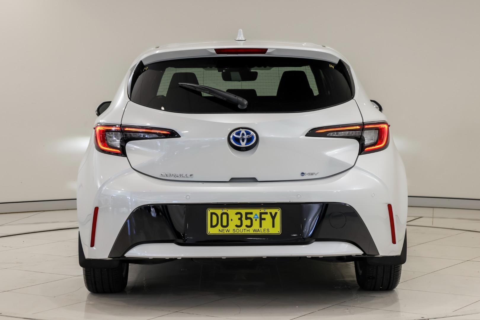 2025 Toyota Corolla SX in White