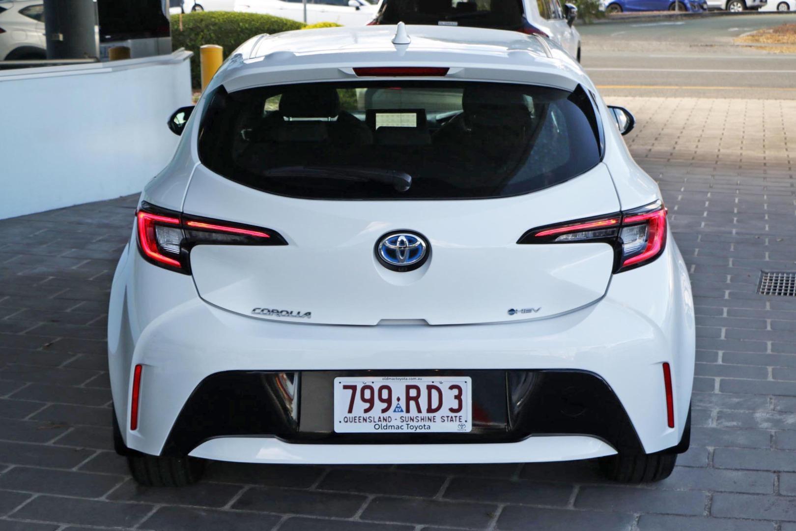 2025 Toyota Corolla Ascent Sport in White