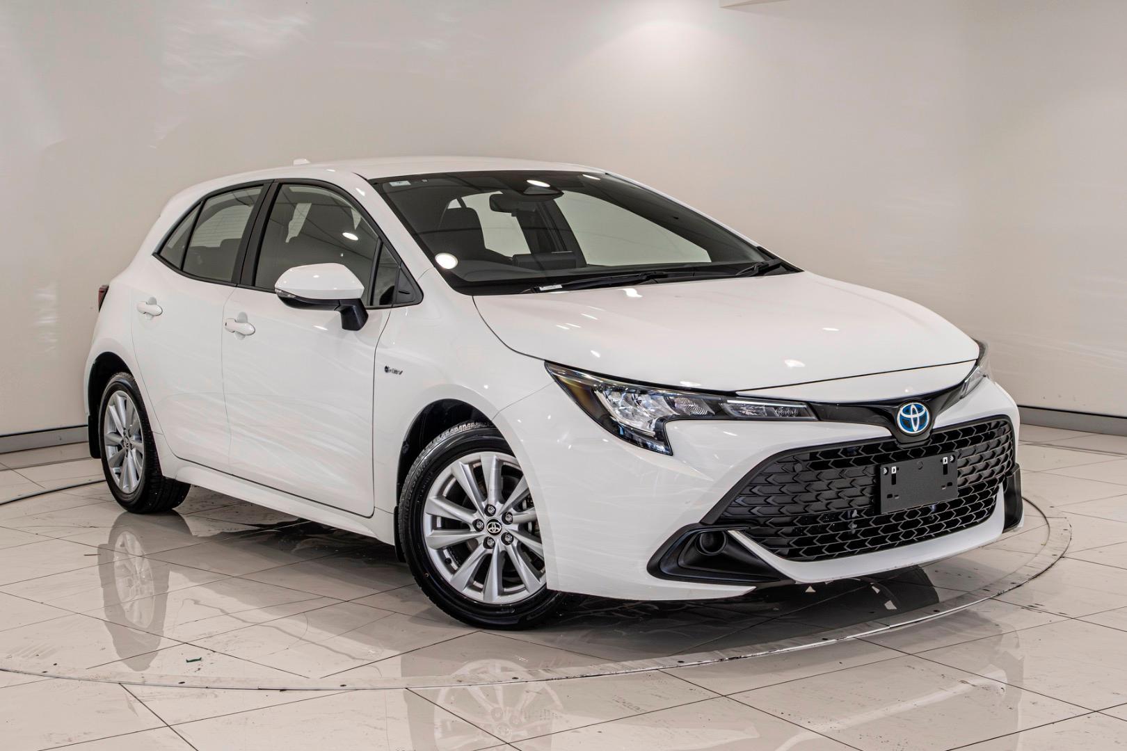 2025 Toyota Corolla Ascent Sport in White