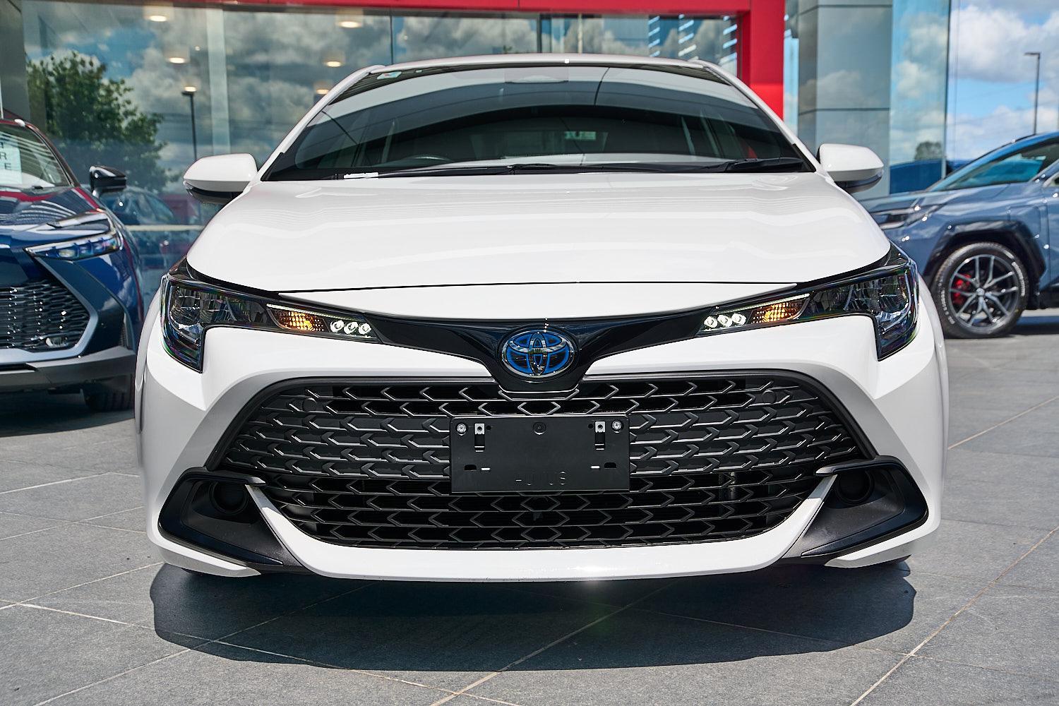 2025 Toyota Corolla Ascent Sport in White