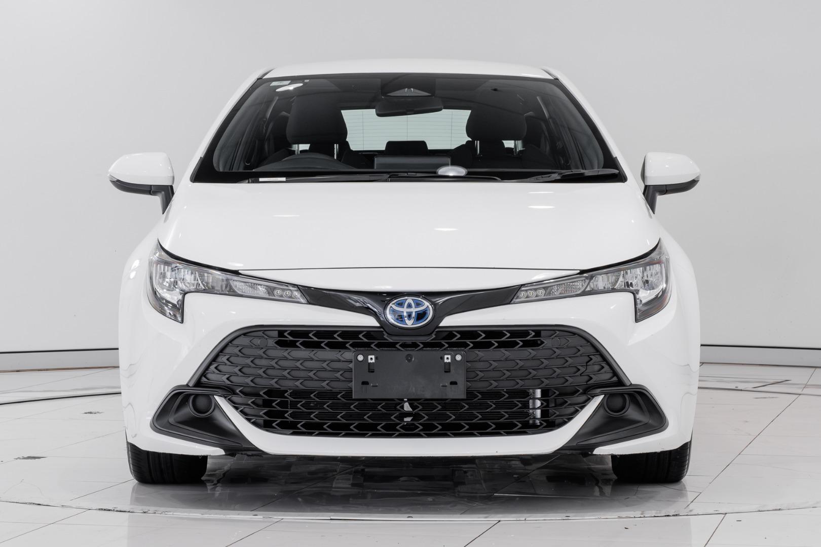 2025 Toyota Corolla Ascent Sport in White