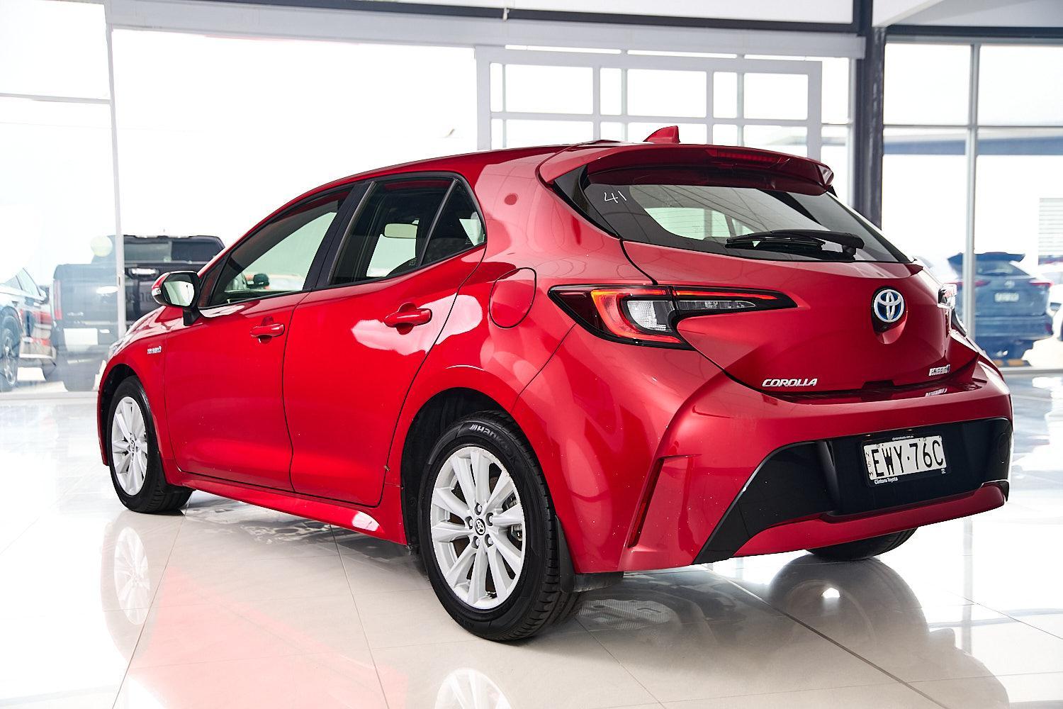 2022 Toyota Corolla Ascent Sport in Red