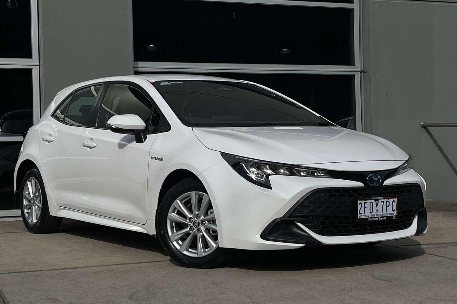 2022 Toyota Corolla Ascent Sport in White