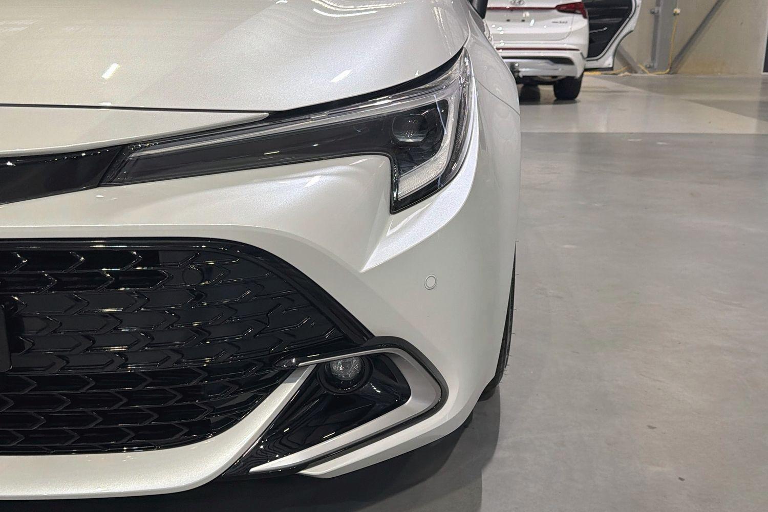 2023 Toyota Corolla ZR in Two Tone White
