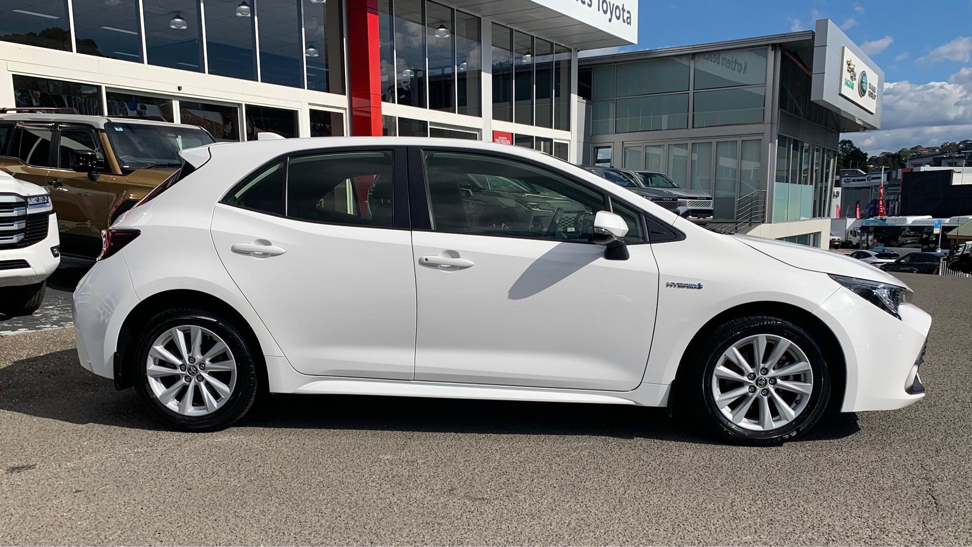 2023 Toyota Corolla Ascent Sport in White
