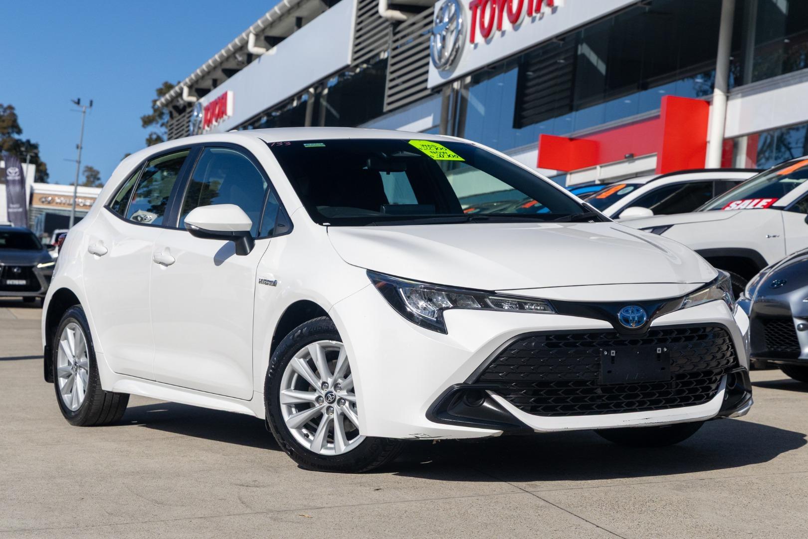 2023 Toyota Corolla Ascent Sport in White