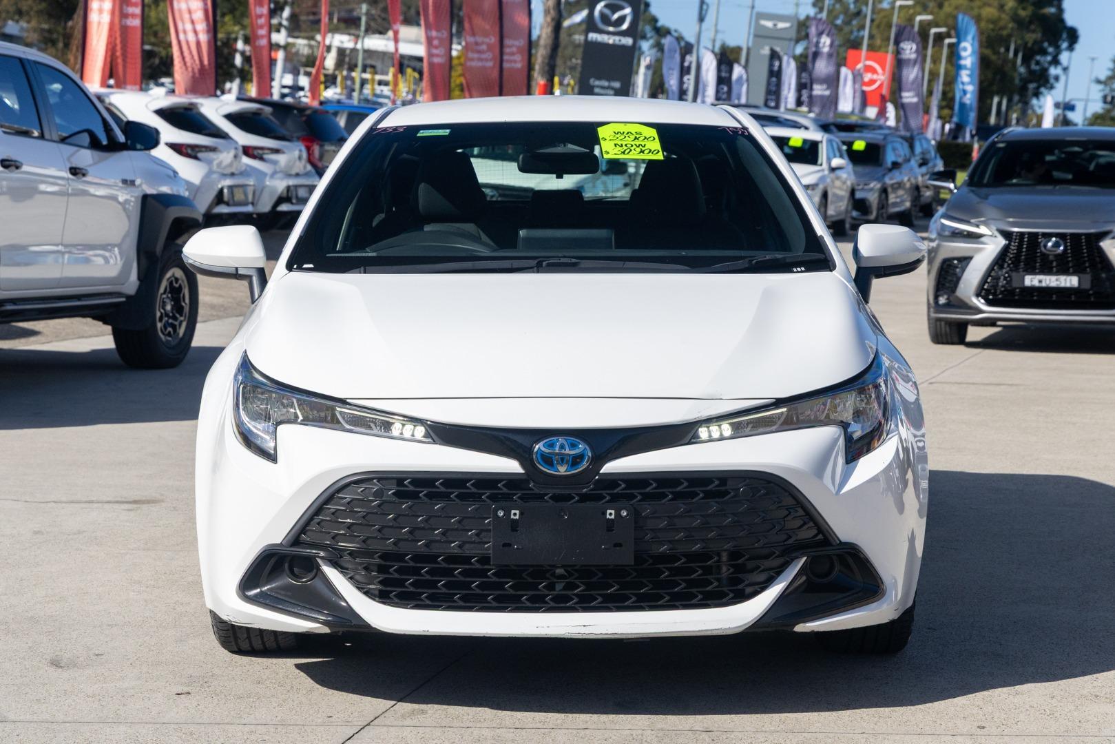 2023 Toyota Corolla Ascent Sport in White