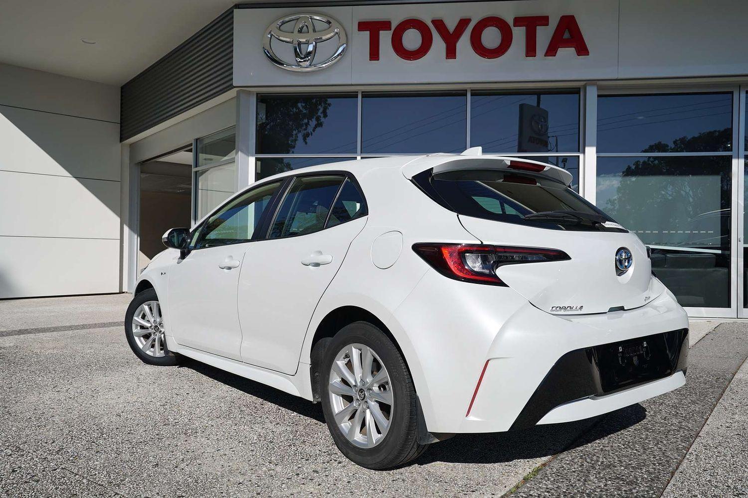 2024 Toyota Corolla Ascent Sport in White