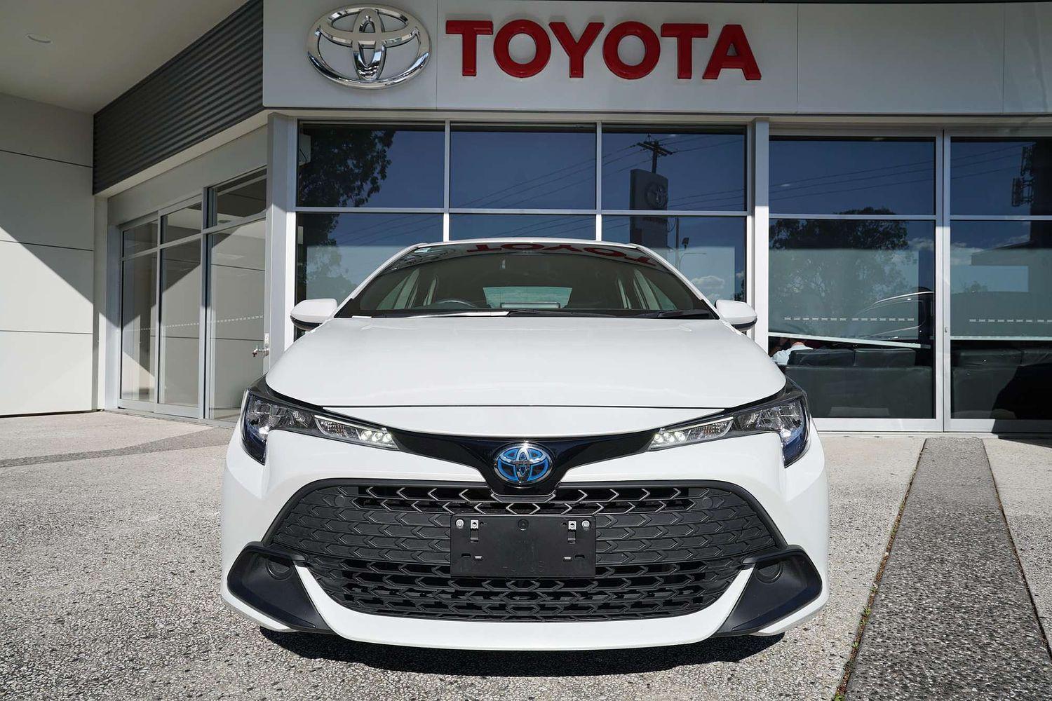 2024 Toyota Corolla Ascent Sport in White