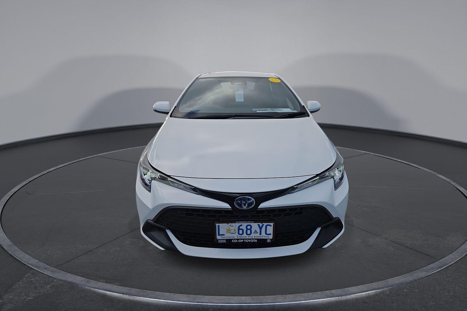 2024 Toyota Corolla Ascent Sport in White