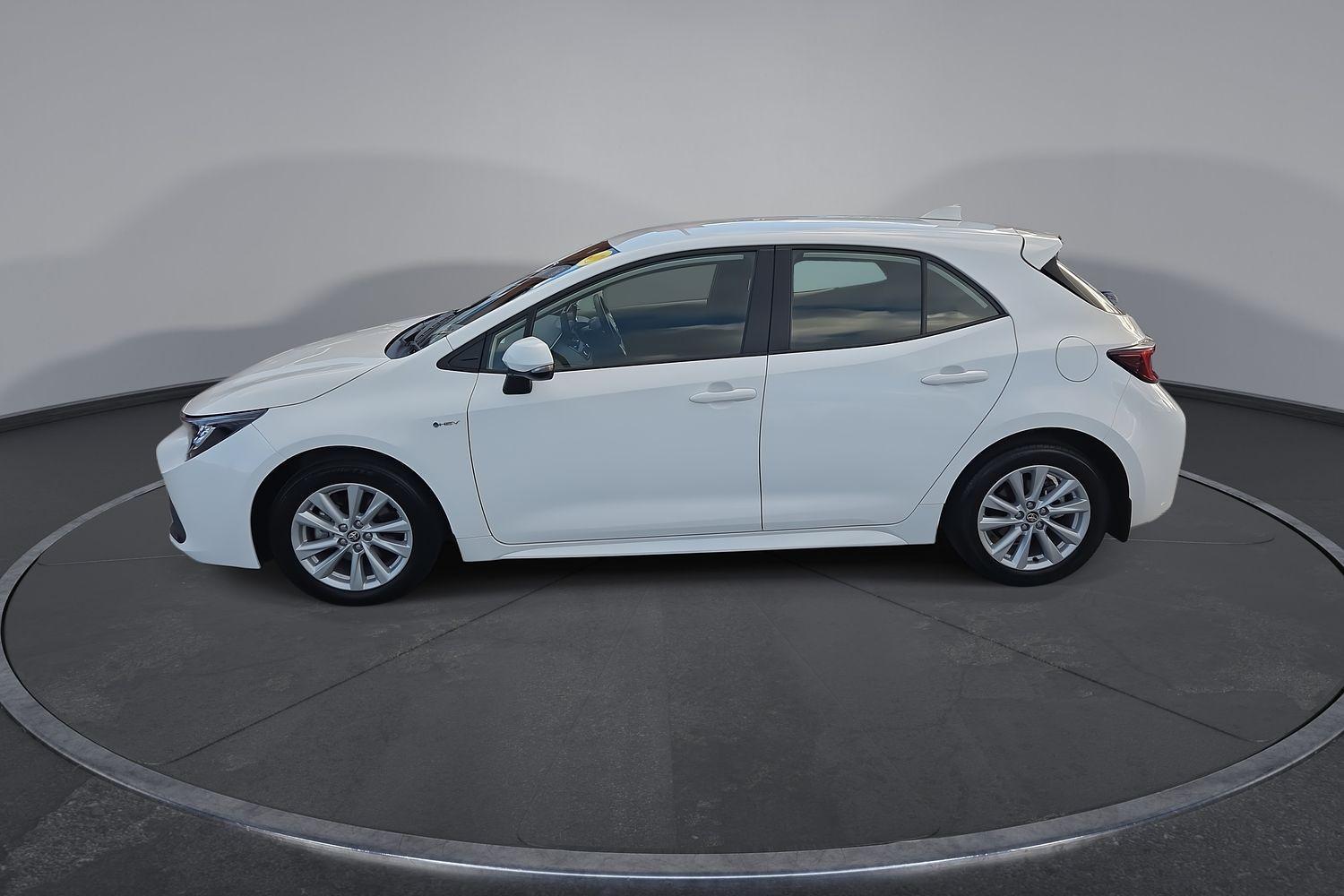 2024 Toyota Corolla Ascent Sport in White