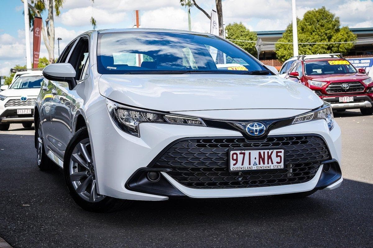 2025 Toyota Corolla Ascent Sport in White