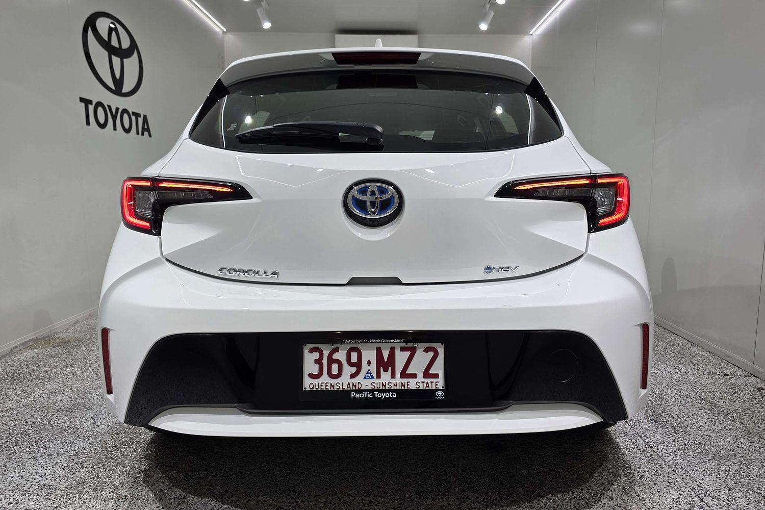 2025 Toyota Corolla Ascent Sport in White