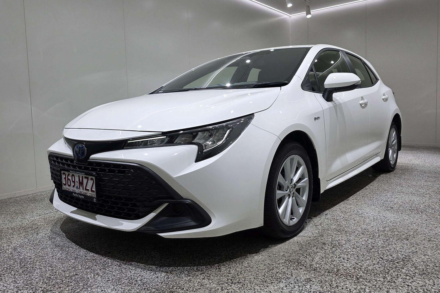 2025 Toyota Corolla Ascent Sport in White