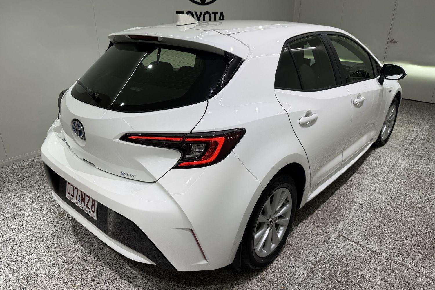 2025 Toyota Corolla Ascent Sport in White