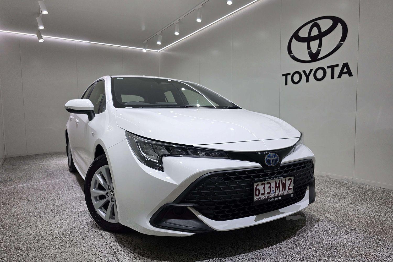 2025 Toyota Corolla Ascent Sport in White