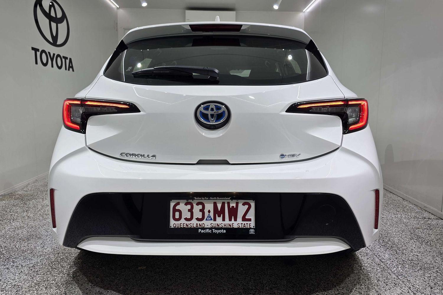 2025 Toyota Corolla Ascent Sport in White