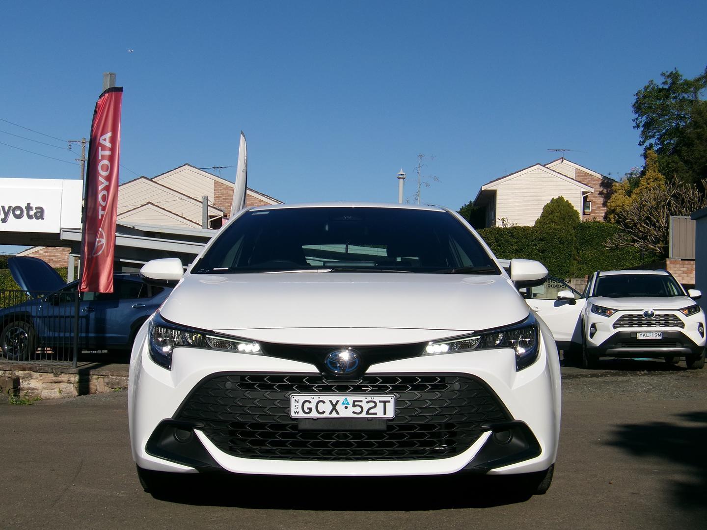 2025 Toyota Corolla Ascent Sport in White