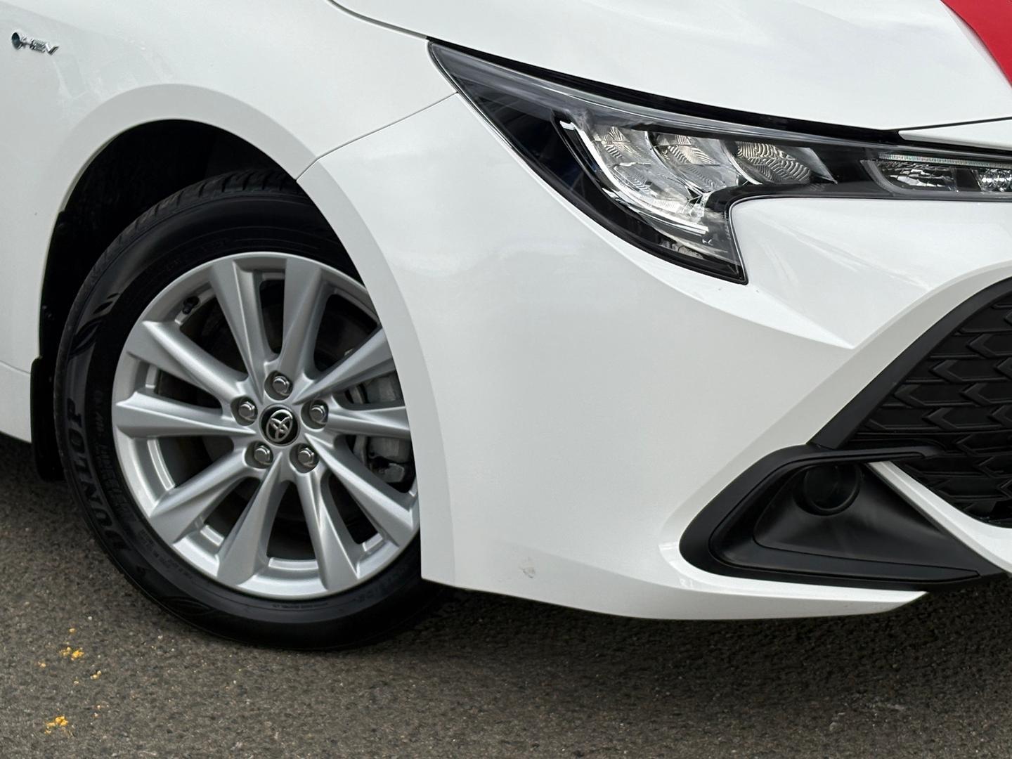 2025 Toyota Corolla Ascent Sport in White