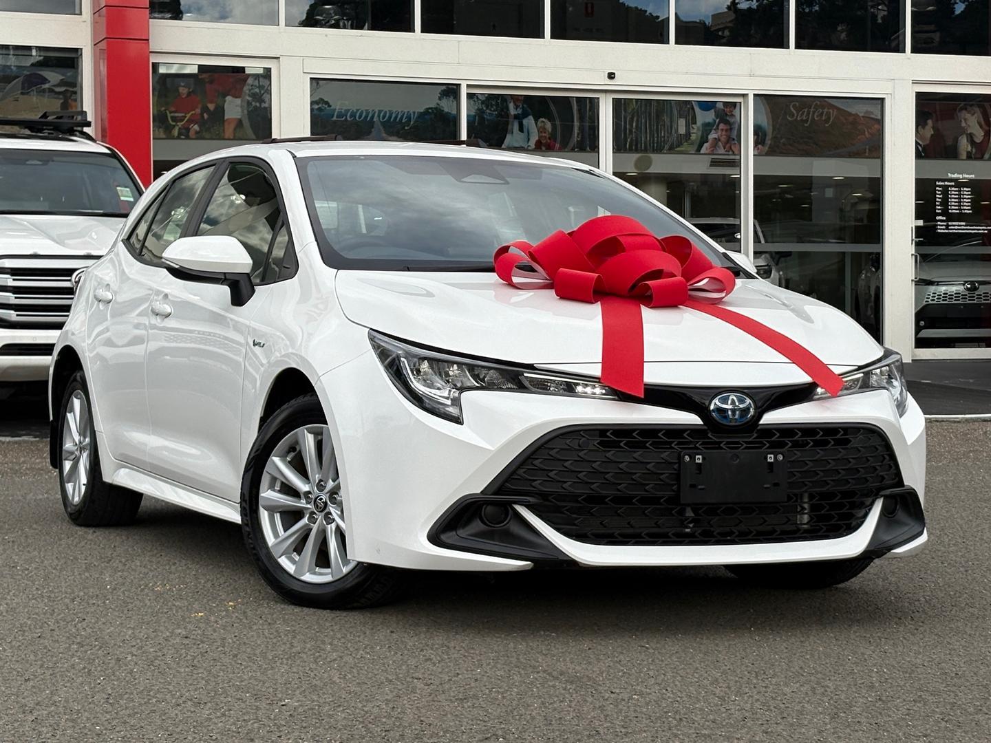 2025 Toyota Corolla Ascent Sport in White