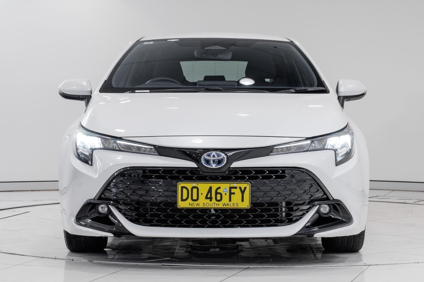 2025 Toyota Corolla SX in White