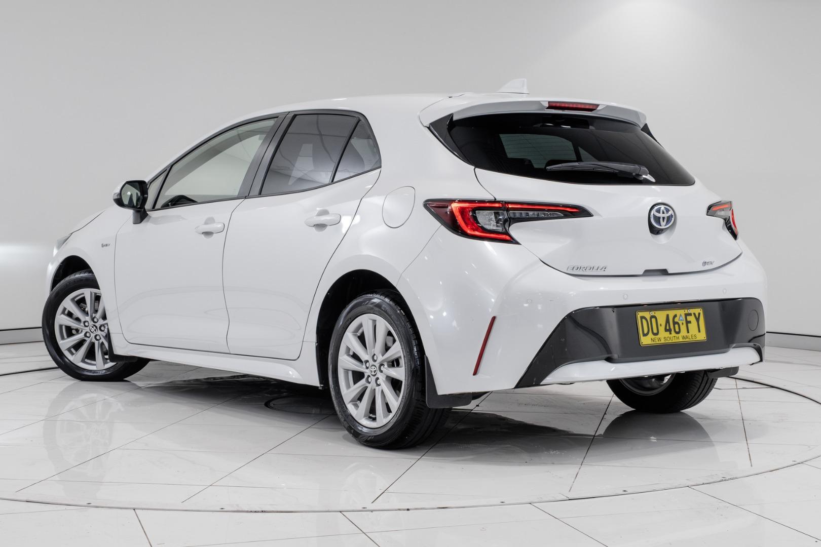 2025 Toyota Corolla SX in White