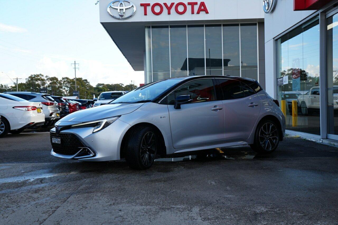 2025 Toyota Corolla ZR in Two Tone Silver