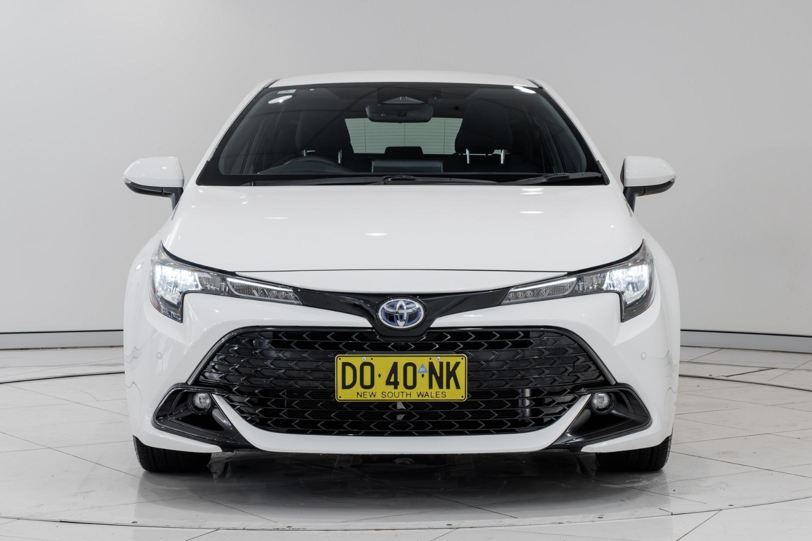 2025 Toyota Corolla SX in White