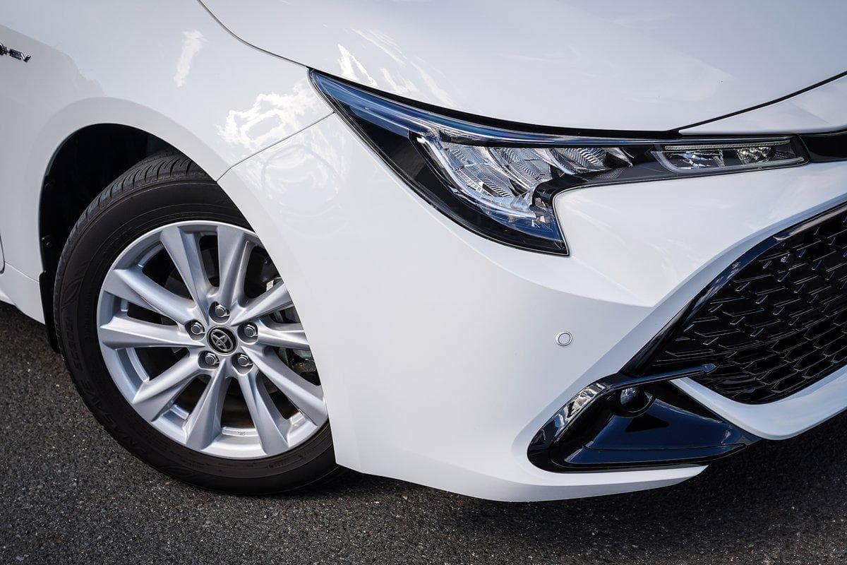 2025 Toyota Corolla SX in White