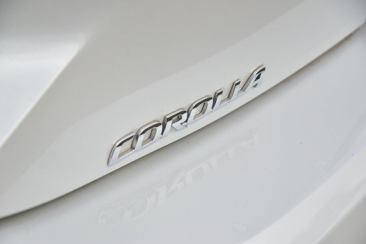 2025 Toyota Corolla Ascent Sport in White