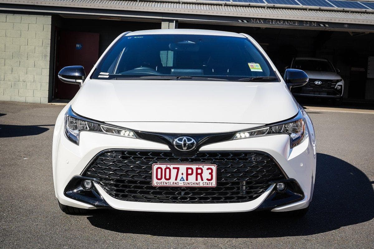 2025 Toyota Corolla SX in White